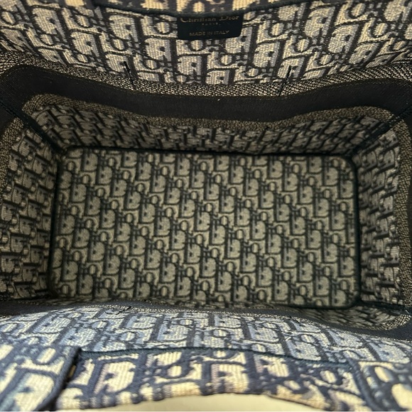 Christian Dior Blue Oblique Embroidered Catherine Tote Bag - Picture 8 of 8